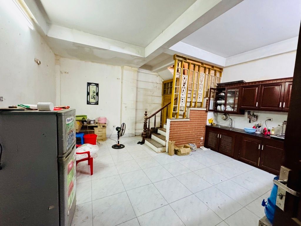 Bán nhà Nam Dư - diện tích 120m2 3 tầng - ô tô đỗ cửa - giá 24,5 tỷ