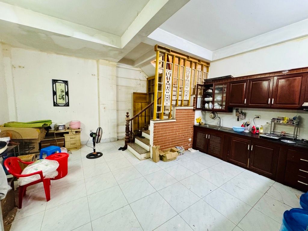 Bán nhà Nam Dư - diện tích 120m2 3 tầng - ô tô đỗ cửa - giá 24,5 tỷ