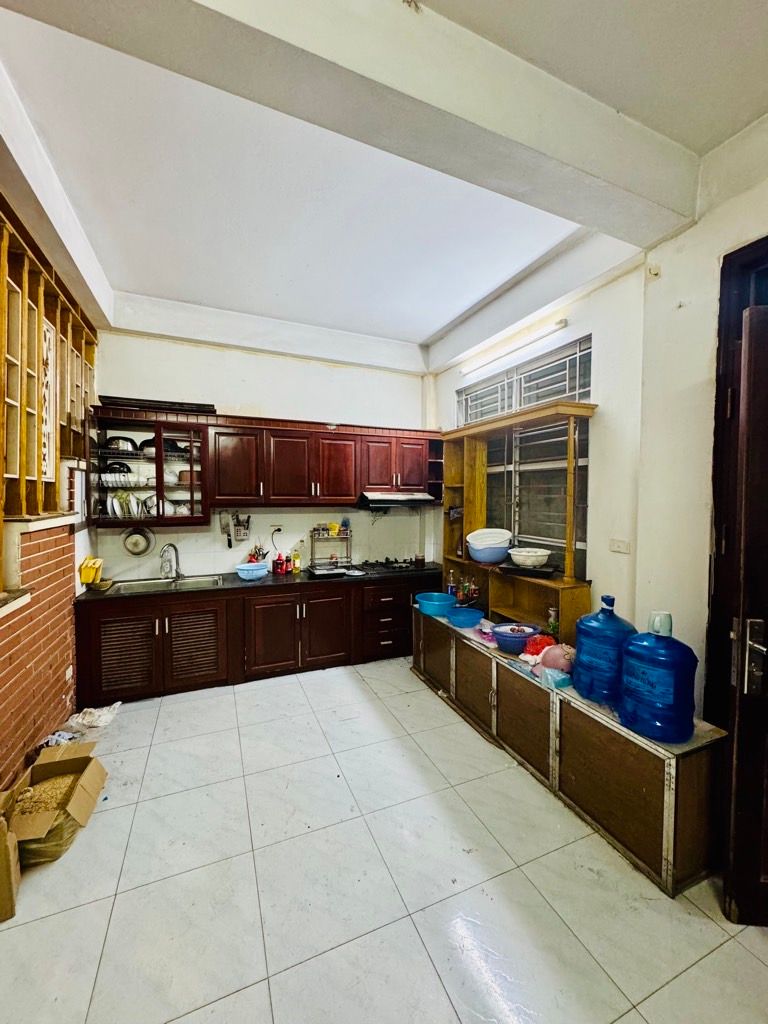 Bán nhà Nam Dư - diện tích 120m2 3 tầng - ô tô đỗ cửa - giá 24,5 tỷ