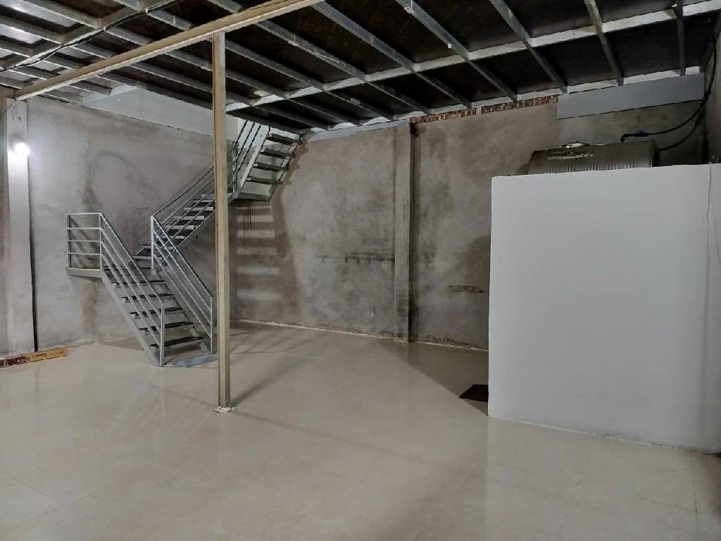 Bán nhà Nguyễn Xiển - diện tích 102m2 2 tầng - Nhà chưa sổ, đất nông nghiệp - giá 6,1 tỷ