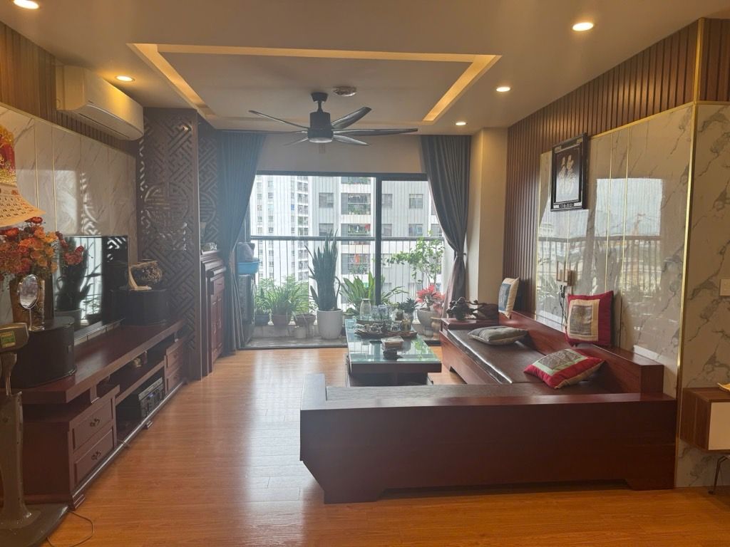 Bán nhà Khu Đô Thị Mới Tứ Hiệp - diện tích 108m2 1 tầng - Căn hộ 3 phòng ngủ - giá 8,2 tỷ