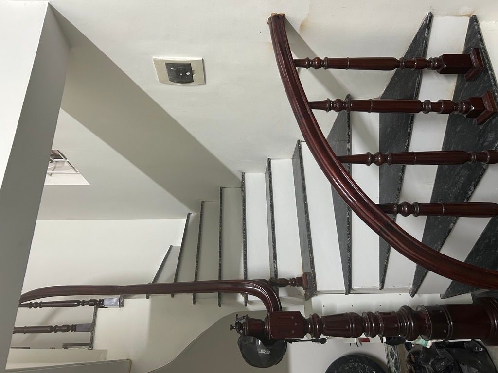 Bán nhà Mạc Thị Bưởi - diện tích 24,6m2 4 tầng - Mặt ngõ kinh doanh - giá 9 tỷ