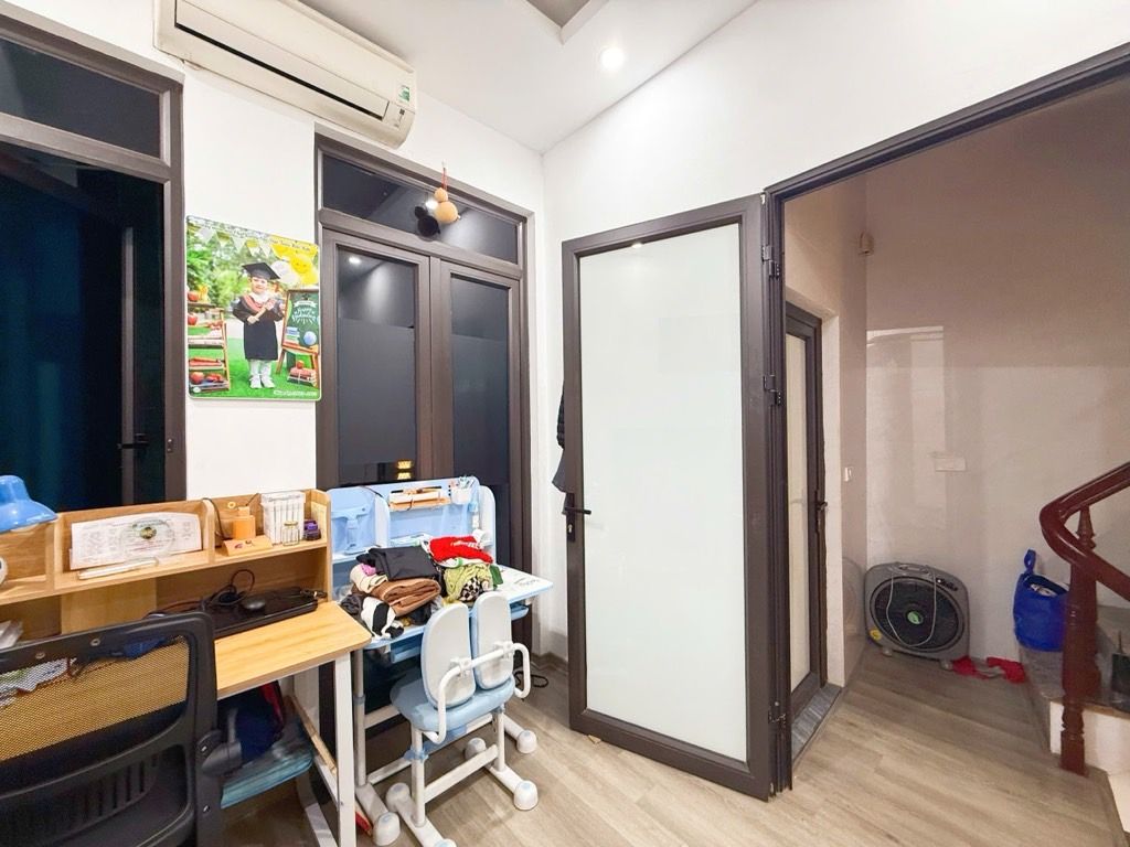 Bán nhà Hoàng Mai - diện tích 22m2 5 tầng - gần ô tô - giá 6,2 tỷ