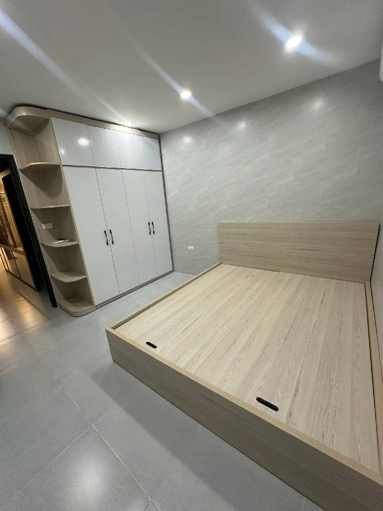 Bán nhà 8/3 - diện tích 60m2 1 tầng - Căn hộ tập thể vừa ở vừa kinh doanh - giá 4,55 tỷ