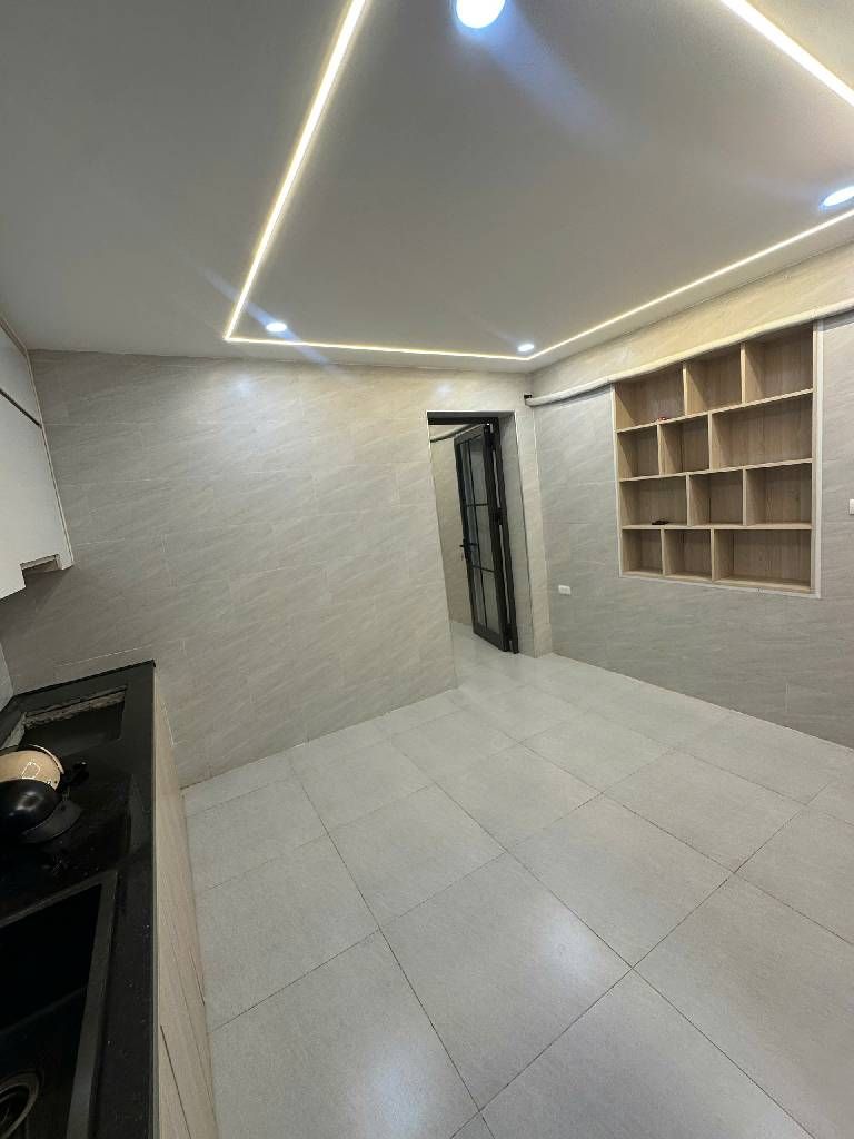 Bán nhà 8/3 - diện tích 60m2 1 tầng - Căn hộ tập thể vừa ở vừa kinh doanh - giá 4,55 tỷ