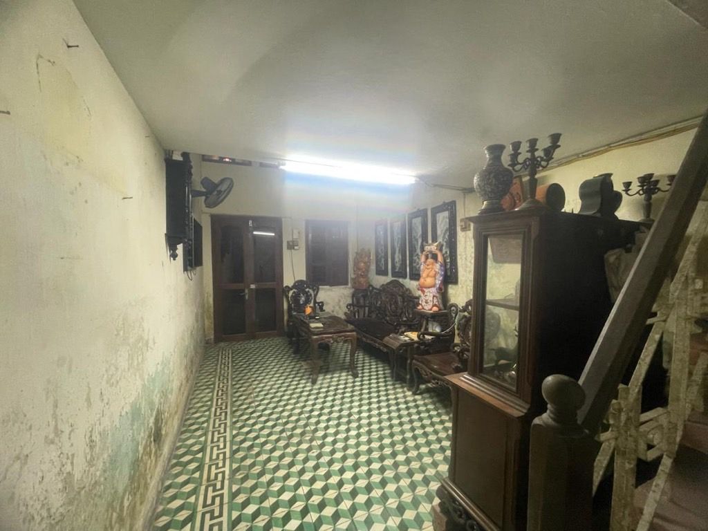 Bán nhà Yên Lạc - diện tích 79m2 3 tầng - Nhà mặt ngõ thông sang 559 Kim Ngưu - giá 15,9 tỷ