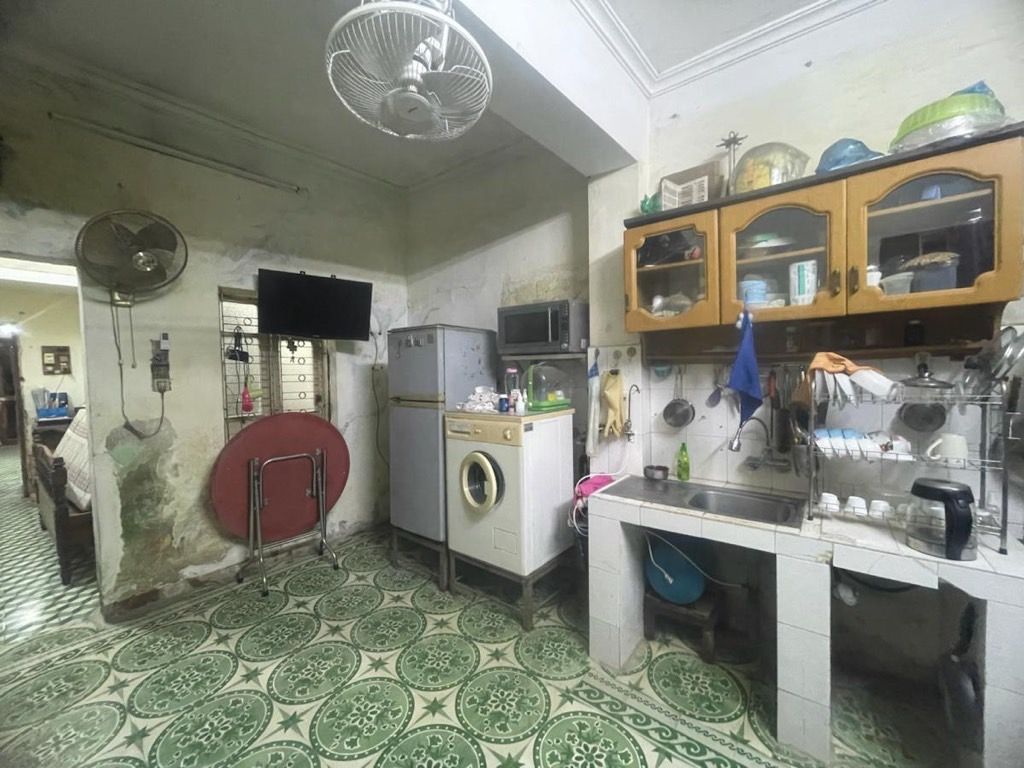 Bán nhà Yên Lạc - diện tích 79m2 3 tầng - Nhà mặt ngõ thông sang 559 Kim Ngưu - giá 15,9 tỷ