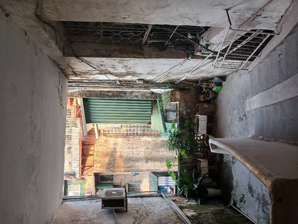 Bán nhà Kim Liên - diện tích 50m2 6 tầng - ô tô tránh - giá 3,9 tỷ