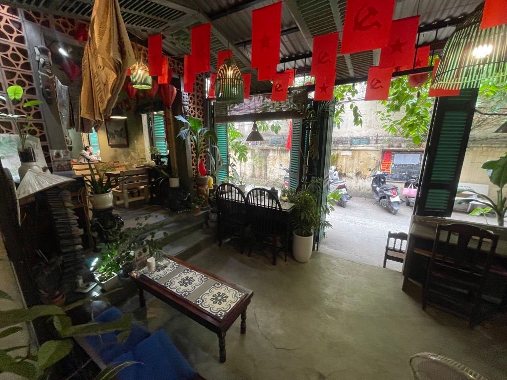 Bán nhà Hoàng Ngọc Phách - diện tích 40.7m2 1 tầng - Mặt phố - giá 9,5 tỷ