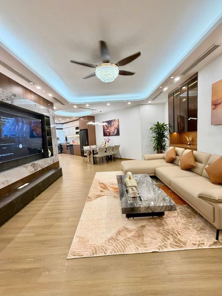 Bán nhà Hoàng Đạo Thuý - diện tích 115m2 1 tầng - Căn hộ chung cư siêu VIP - giá 10,3 tỷ