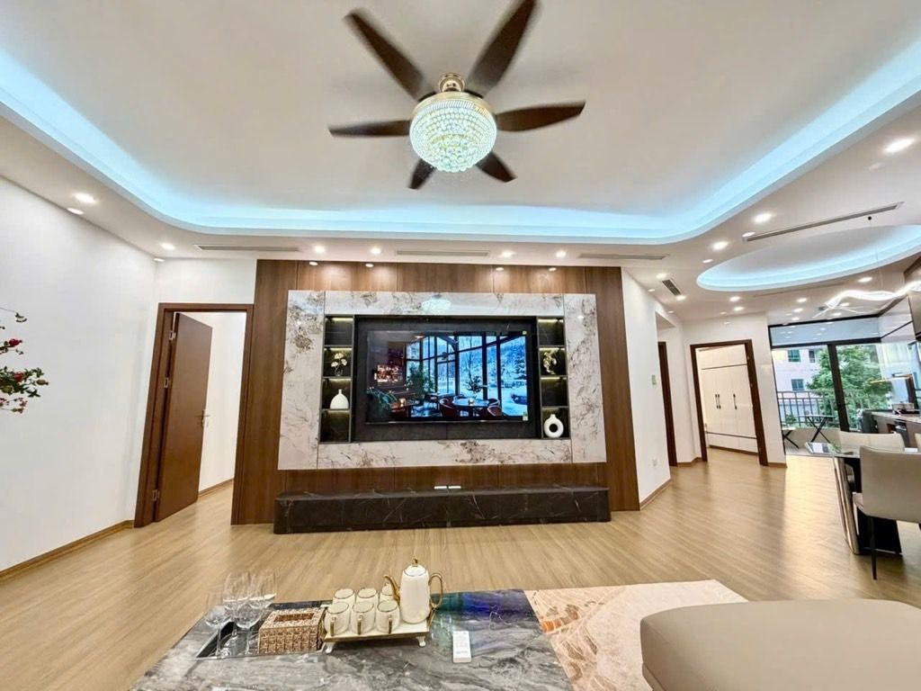 Bán nhà Hoàng Đạo Thuý - diện tích 115m2 1 tầng - Căn hộ chung cư siêu VIP - giá 10,3 tỷ