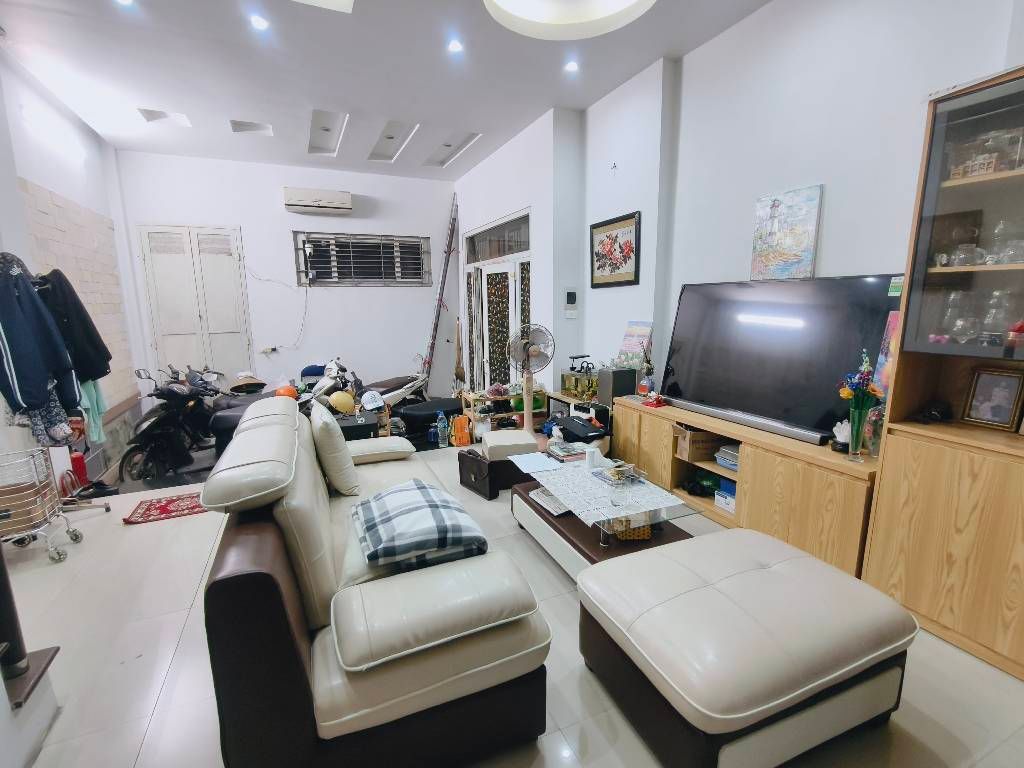 Bán nhà Chợ Khâm Thiên - diện tích 39,9m2 5 tầng - Lô góc 2 mặt ngõ - giá 11,68 tỷ