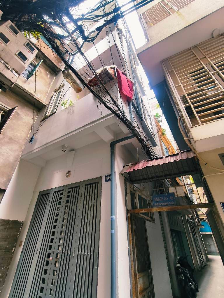 Bán nhà Chợ Khâm Thiên - diện tích 39,9m2 5 tầng - Lô góc 2 mặt ngõ - giá 11,68 tỷ