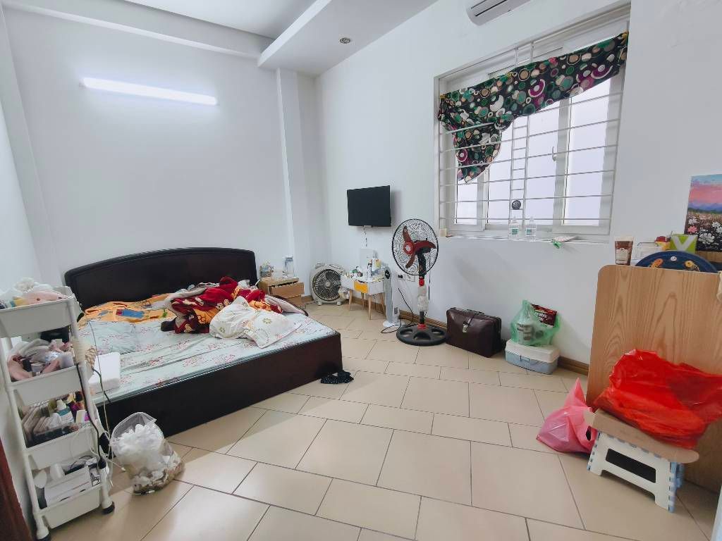 Bán nhà Chợ Khâm Thiên - diện tích 39,9m2 5 tầng - Lô góc 2 mặt ngõ - giá 11,68 tỷ