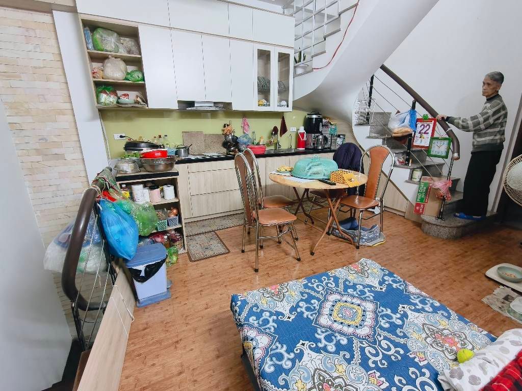 Bán nhà Chợ Khâm Thiên - diện tích 39,9m2 5 tầng - Lô góc 2 mặt ngõ - giá 11,68 tỷ