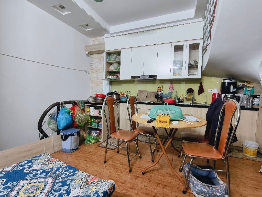 Bán nhà Chợ Khâm Thiên - diện tích 39,9m2 5 tầng - Lô góc 2 mặt ngõ - giá 11,68 tỷ