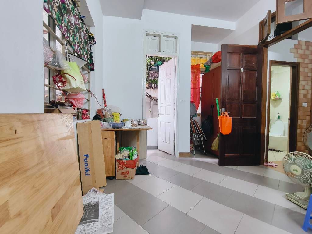 Bán nhà Chợ Khâm Thiên - diện tích 39,9m2 5 tầng - Lô góc 2 mặt ngõ - giá 11,68 tỷ