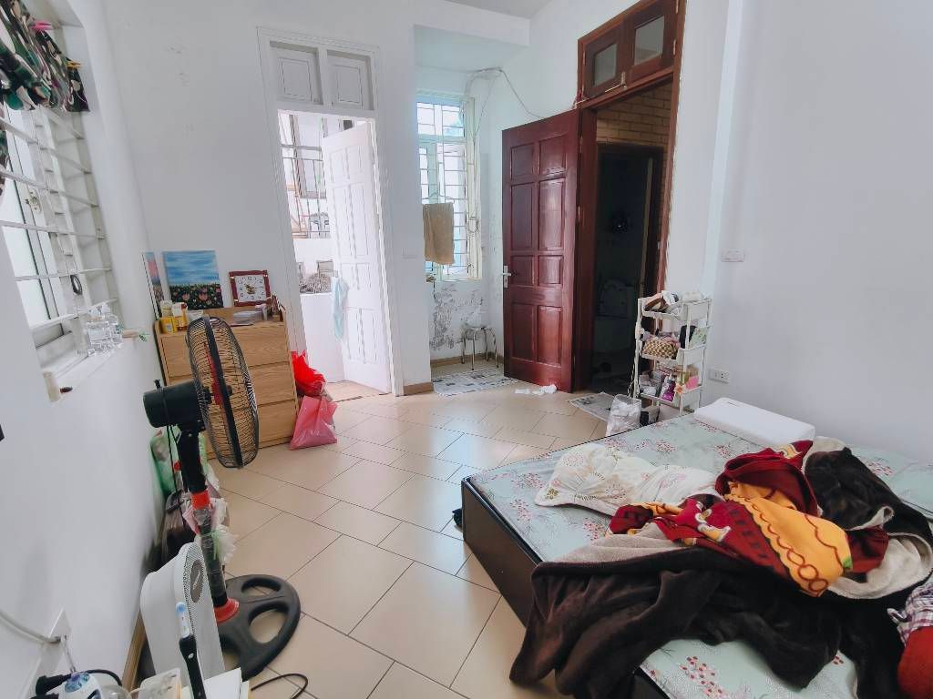 Bán nhà Chợ Khâm Thiên - diện tích 39,9m2 5 tầng - Lô góc 2 mặt ngõ - giá 11,68 tỷ