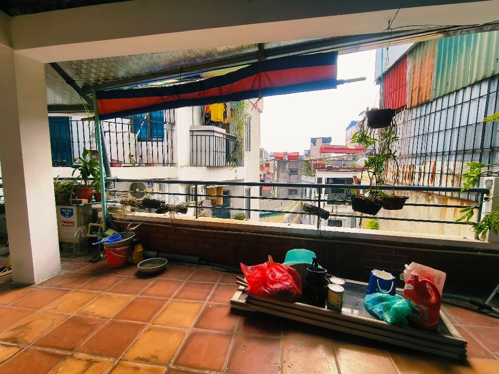 Bán nhà Chợ Khâm Thiên - diện tích 39,9m2 5 tầng - Lô góc 2 mặt ngõ - giá 11,68 tỷ