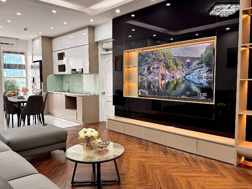 Bán nhà Lê Văn Lương - diện tích 107m2 17 tầng - Căn hộ full nội thất - giá 10,5 tỷ