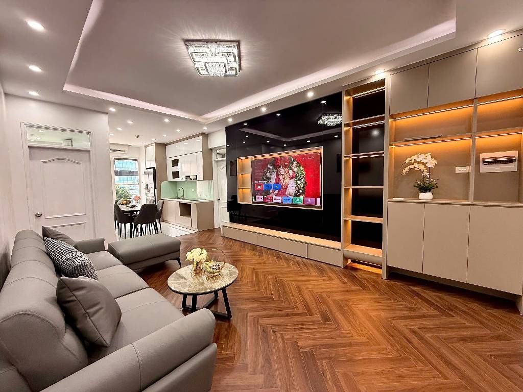 Bán nhà Lê Văn Lương - diện tích 107m2 17 tầng - Căn hộ full nội thất - giá 10,5 tỷ