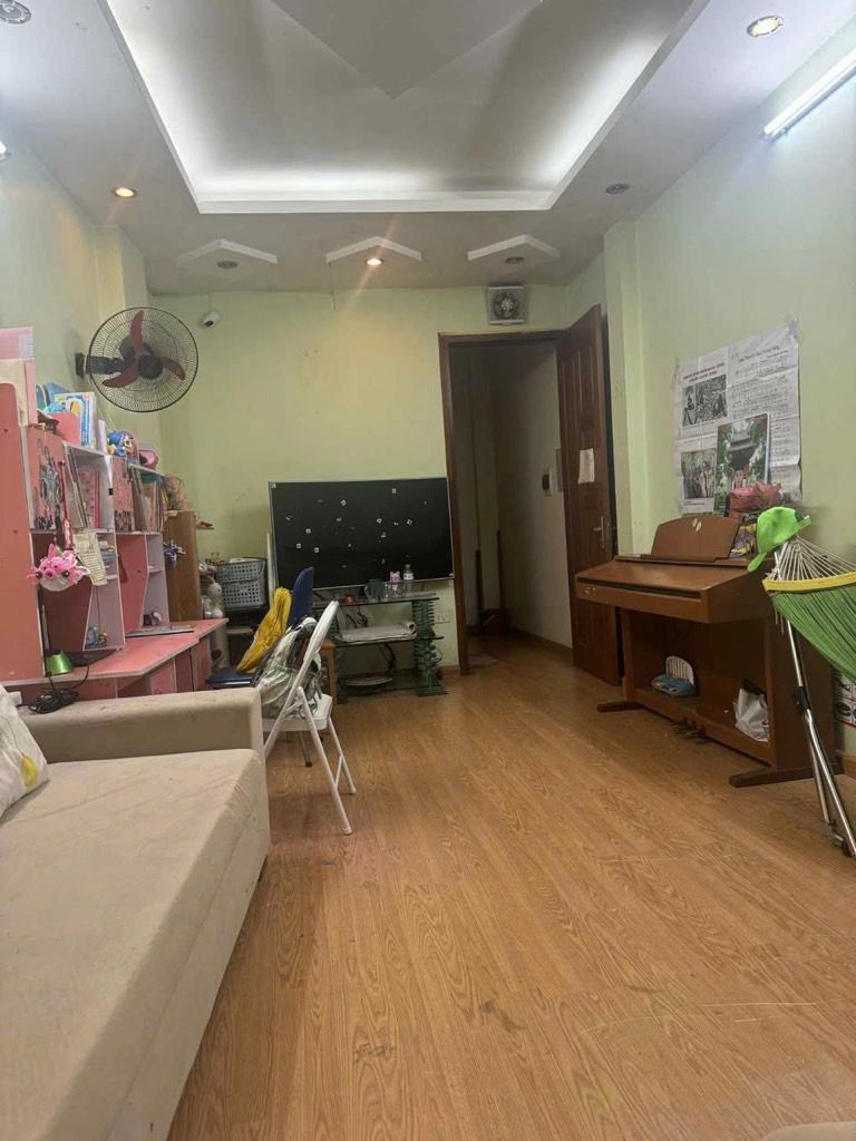 Bán nhà Lĩnh Nam - diện tích 27m2 5 tầng - CỰC HIẾM - CỰC HÓT - giá 5,95 tỷ