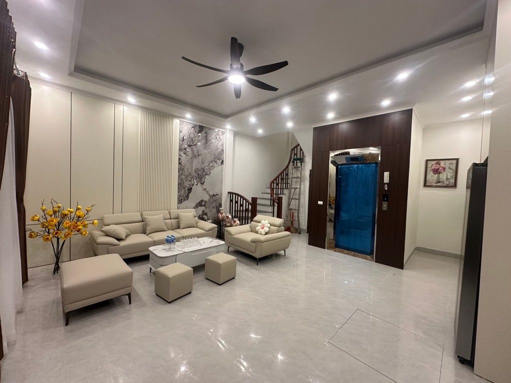 Bán nhà phố Lệ Mật 50m2 x 5 tầng, Q. Long Biên – Giá 12,5 tỷ