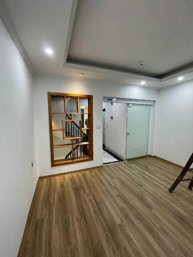 Bán nhà Khương Đình - diện tích 54,3m2 6 tầng - gần ô tô - giá 13,4 tỷ