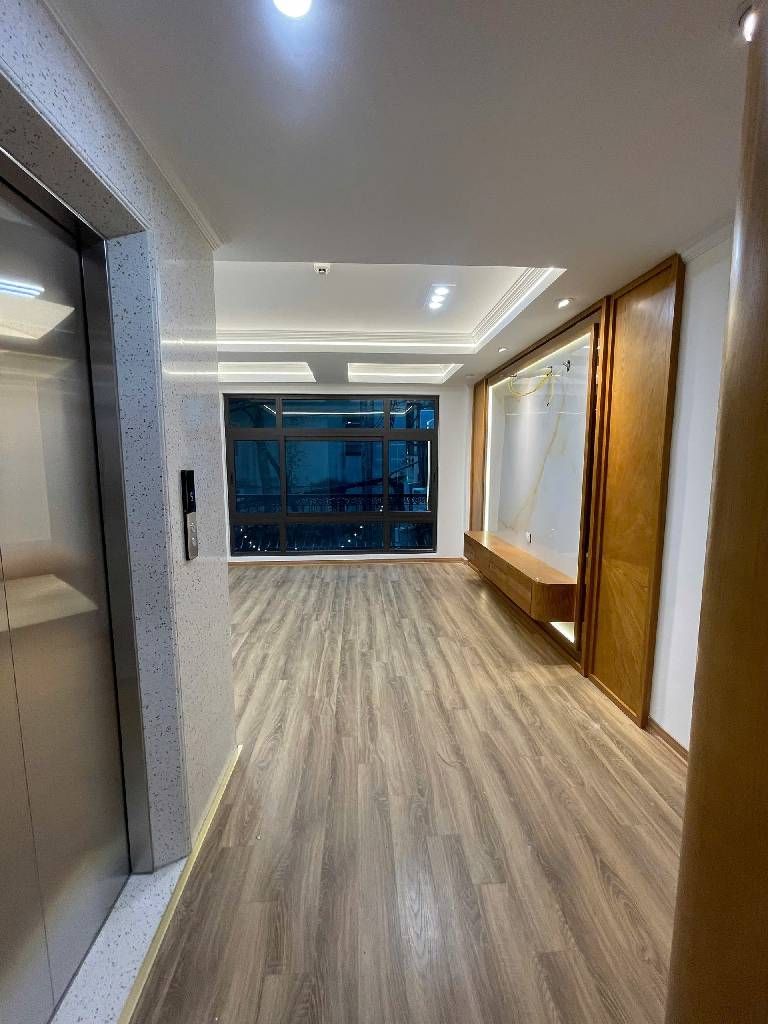 Bán nhà Khương Đình - diện tích 54,3m2 6 tầng - gần ô tô - giá 13,4 tỷ