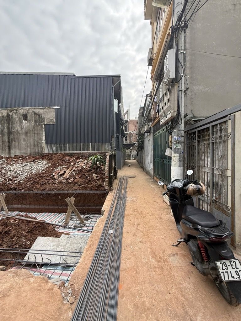 Bán nhà Thuý Lĩnh - diện tích 39.2m2 5 tầng - LÔ GÓC, KHU VỰC PHÁT TRIỂN - giá 9 tỷ