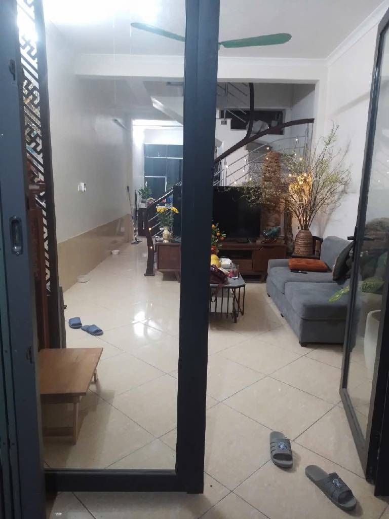 Bán nhà Định Công Hạ - diện tích 55m2 3 tầng - gần ô tô - giá 3,5 tỷ