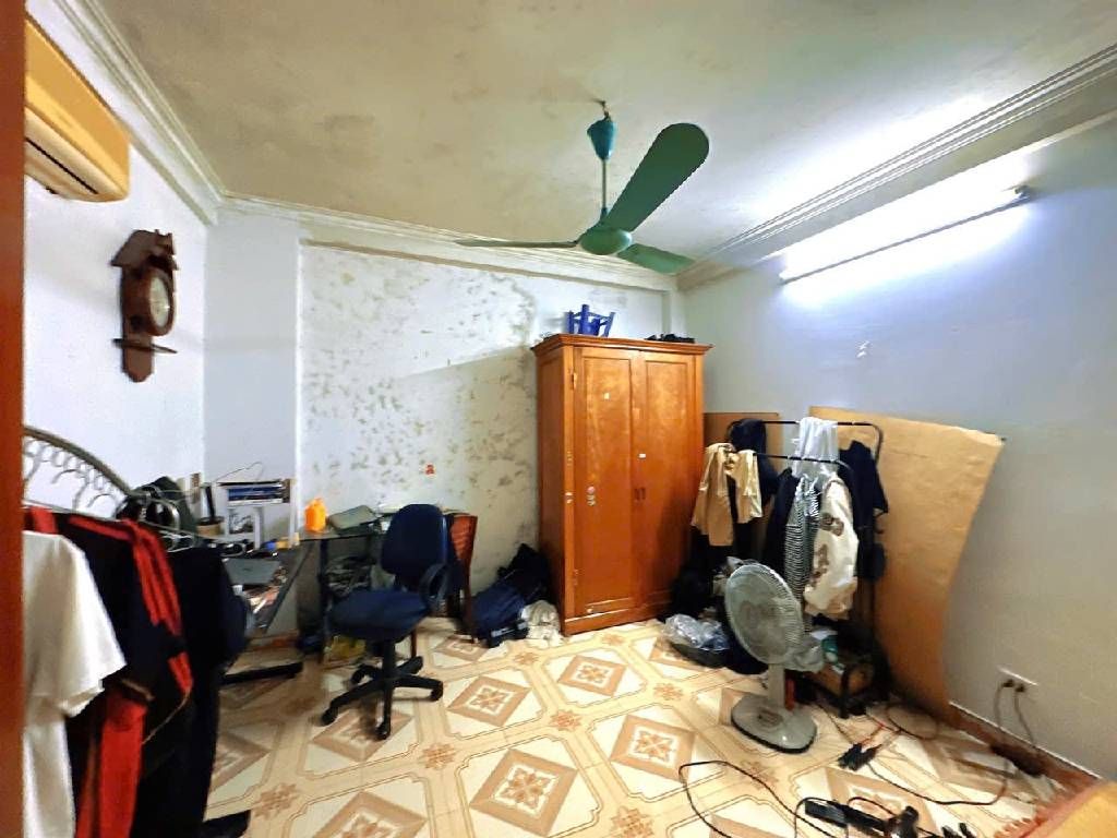 Bán nhà Thái Hà - diện tích 23.1m2 3 tầng - ngõ đẹp - giá 6,4 tỷ