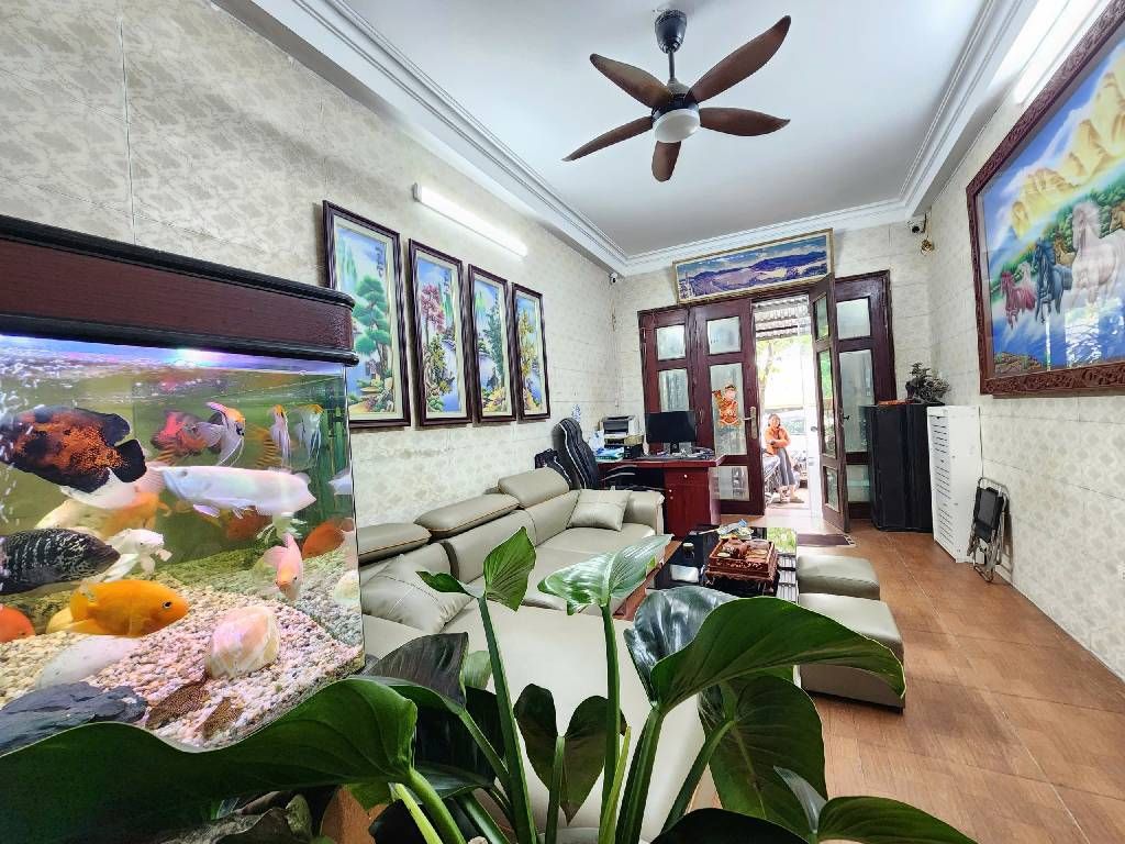 Bán nhà Ngọc Hồi - diện tích 55.3m2 5 tầng - Nhà mặt phố, vỉa hè siêu to - giá 21 tỷ