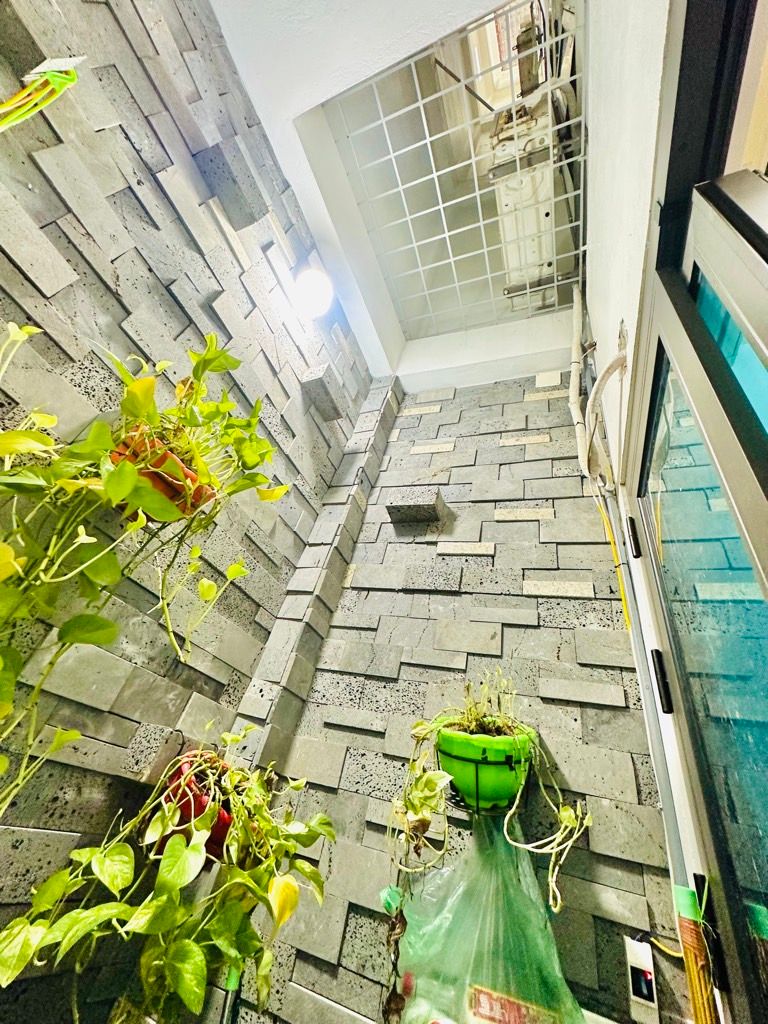 Bán nhà Giáp Bát - diện tích 69m2 6 tầng - Thang máy, ô tô đỗ cửa - giá 19 tỷ