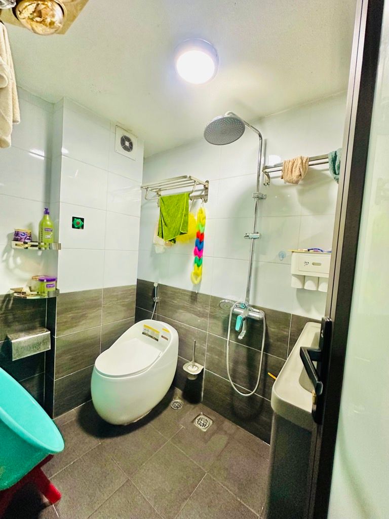 Bán nhà Giáp Bát - diện tích 69m2 6 tầng - Thang máy, ô tô đỗ cửa - giá 19 tỷ