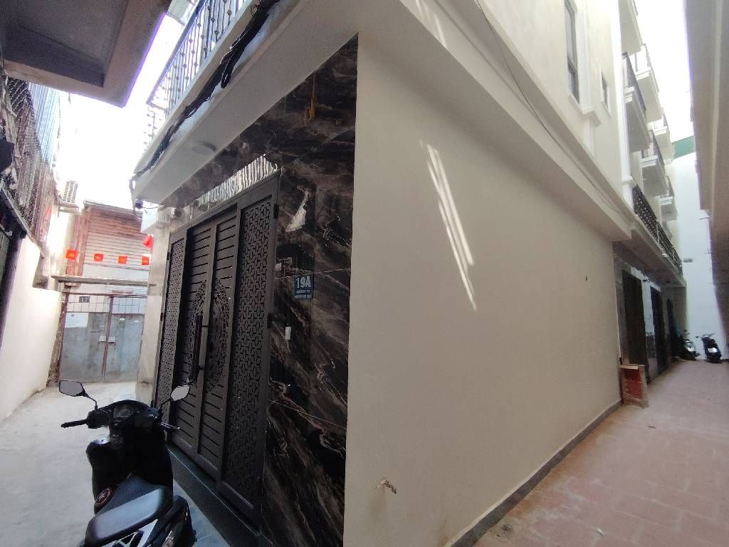 Bán nhà Nguyễn Văn Viên - diện tích 35.2m2 5 tầng - Lô góc - giá 10,2 tỷ