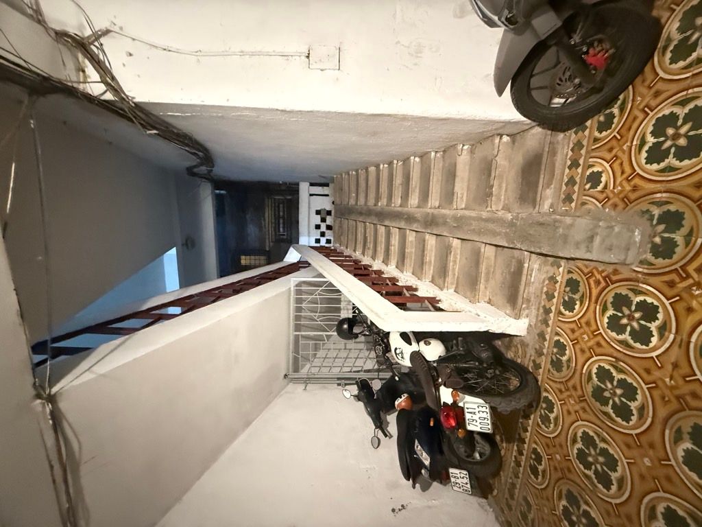 Bán nhà Võ Thị Sáu - diện tích 53m2 5 tầng - Ô TÔ - giá 5,2 tỷ