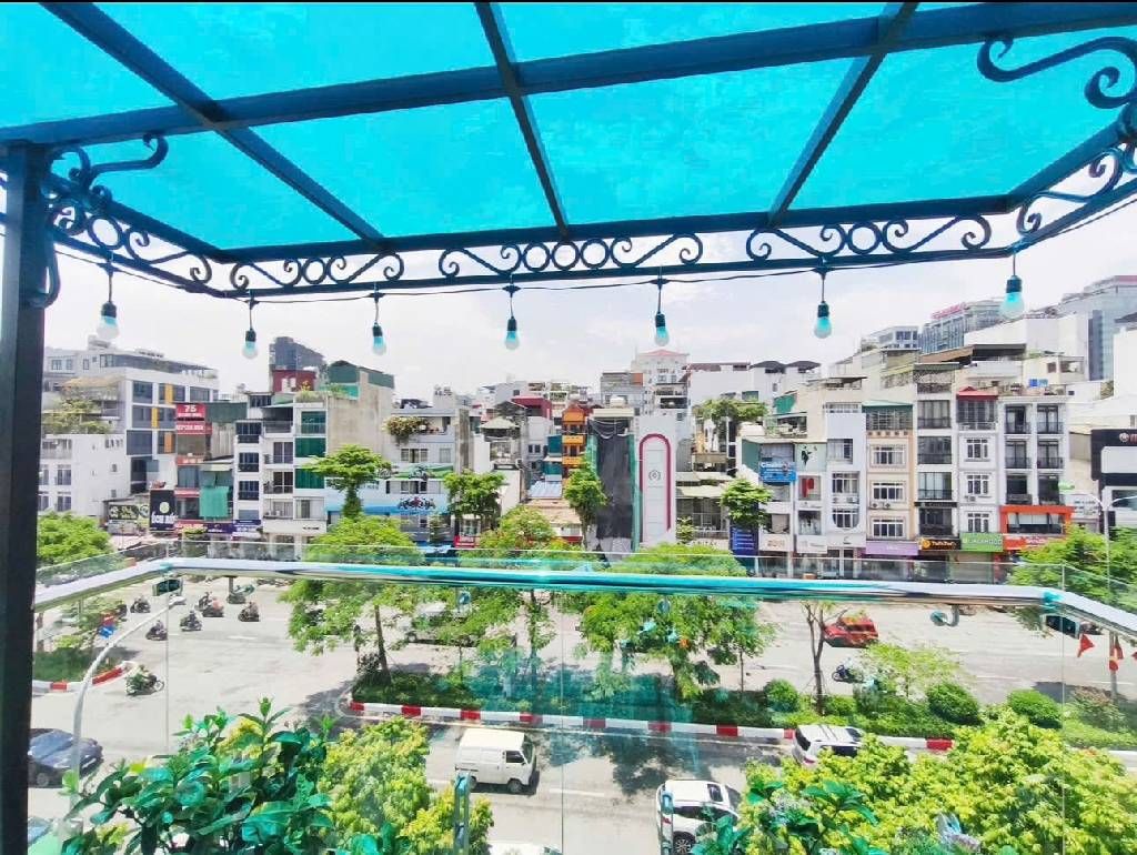 Bán nhà Ô Chợ Dừa - diện tích 14m2 5 tầng - Mặt phố kinh doanh - giá 6,55 tỷ