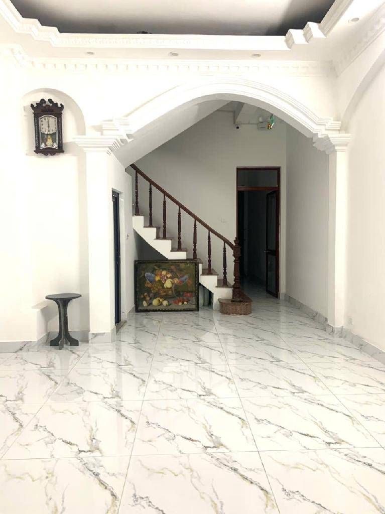 Bán nhà Láng - diện tích 75m2 5 tầng - Nhà dân xây chắc chắn, cho thuê 40 triệu/tháng - giá 16,5 tỷ