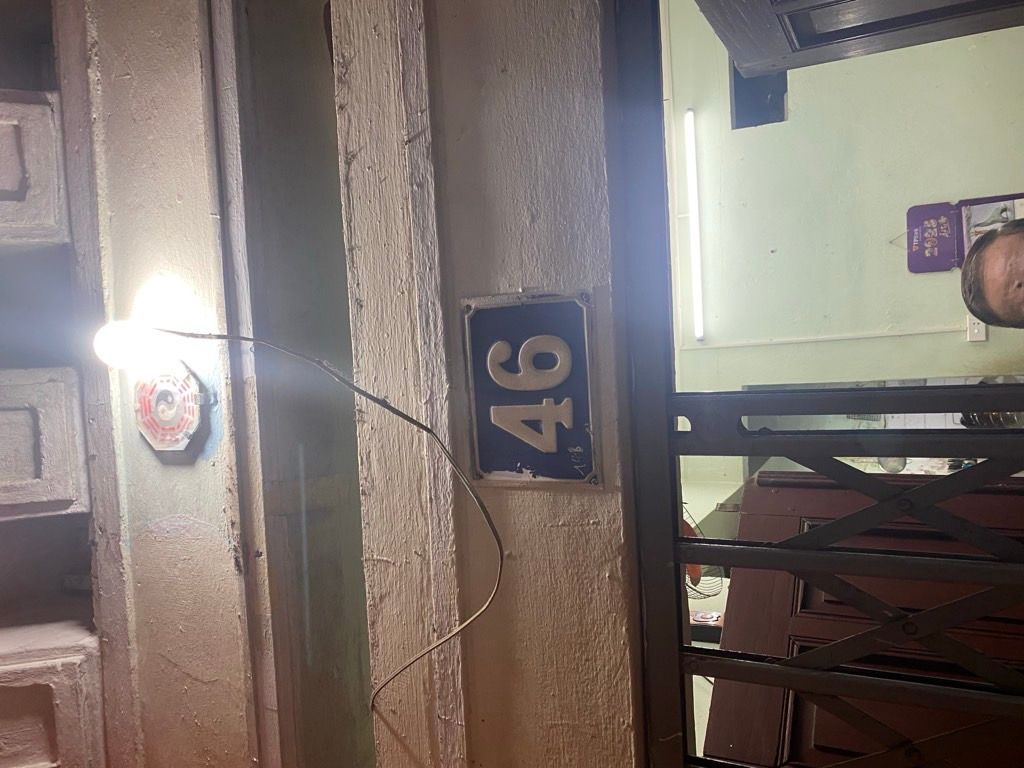 Bán nhà Ngõ Thịnh Hào - diện tích 19,5m2 4 tầng - Nhà sổ riêng - giá 4,9 tỷ