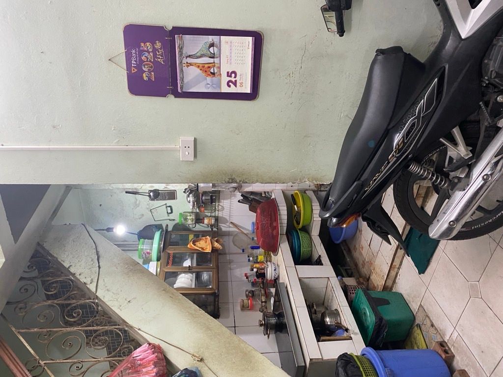 Bán nhà Ngõ Thịnh Hào - diện tích 19,5m2 4 tầng - Nhà sổ riêng - giá 4,9 tỷ