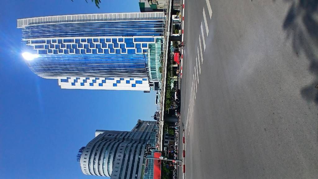 Bán nhà Tây Sơn - diện tích 30,1m2 1 tầng - 3 mặt thoáng - giá 22 tỷ