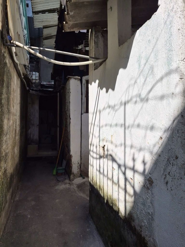 Bán nhà Đường Láng - diện tích 22.8m2 2 tầng - vị trí đẹp, giá 6.6 tỷ