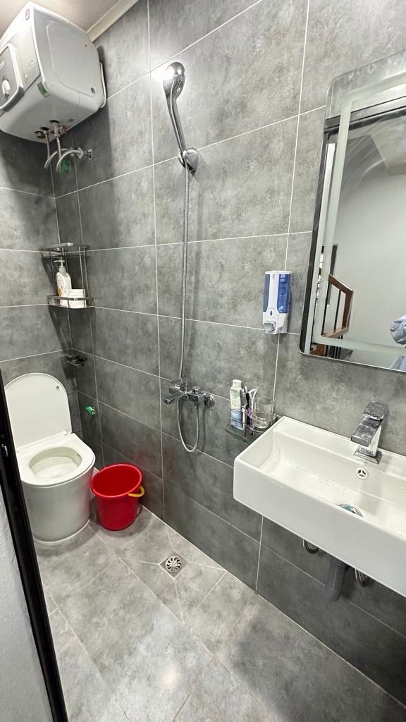 Bán nhà Hoa Lư - diện tích 17m2 5 tầng - ô tô đỗ cửa - giá 8,4 tỷ