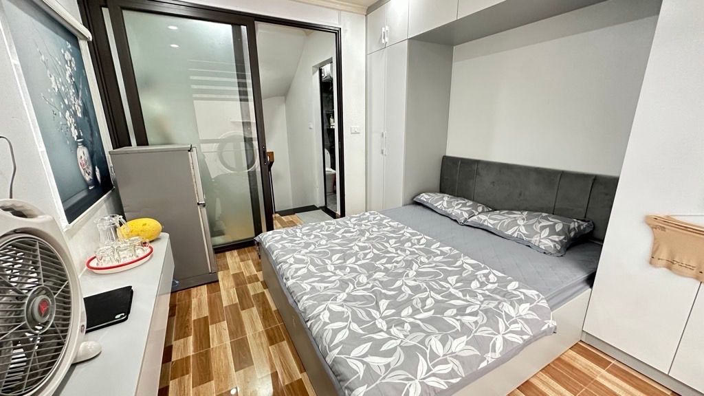 Bán nhà Hoa Lư - diện tích 17m2 5 tầng - ô tô đỗ cửa - giá 8,4 tỷ