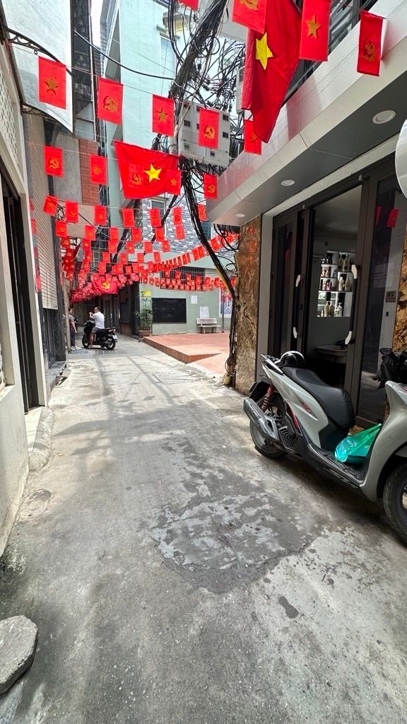 Bán nhà Hoa Lư - diện tích 17m2 5 tầng - ô tô đỗ cửa - giá 8,4 tỷ