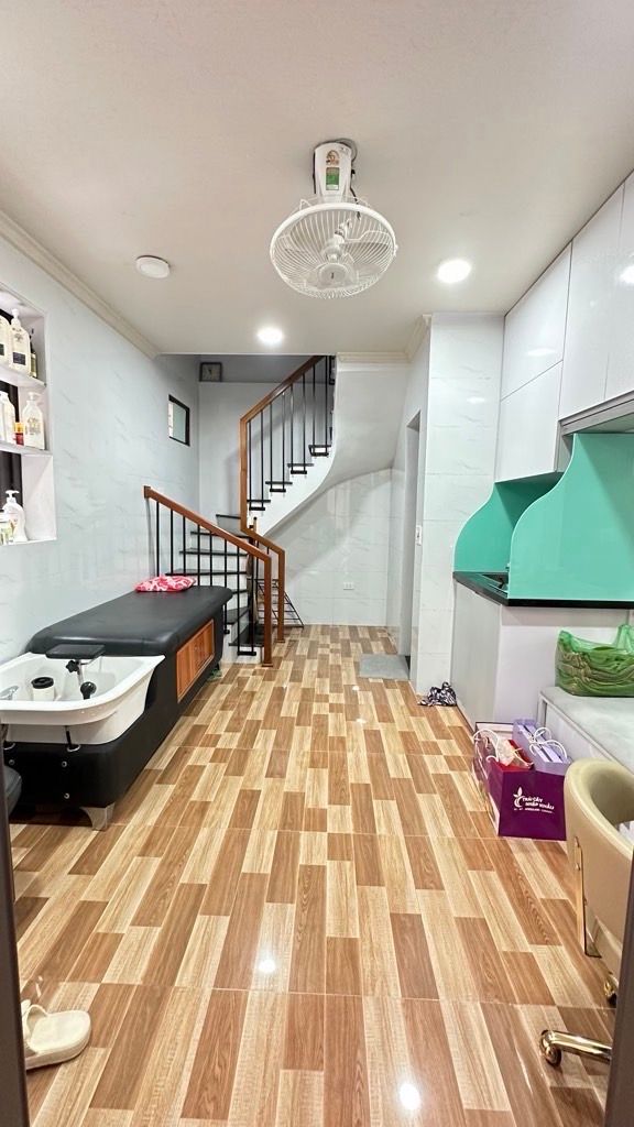 Bán nhà Hoa Lư - diện tích 17m2 5 tầng - ô tô đỗ cửa - giá 8,4 tỷ