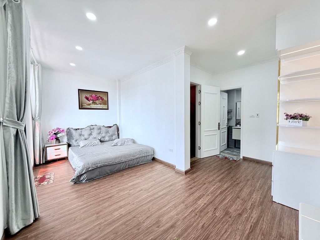 Bán nhà Chùa Bộc - diện tích 58m2 7 tầng - thang máy, bề thế - giá 18,9 tỷ