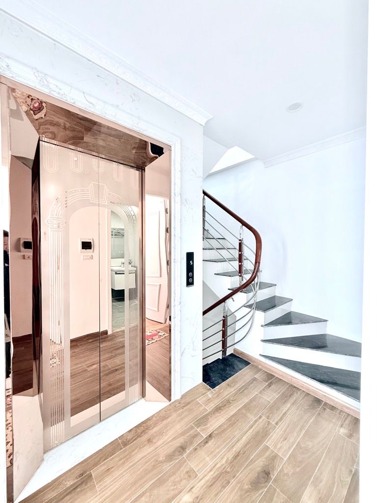 Bán nhà Chùa Bộc - diện tích 58m2 7 tầng - thang máy, bề thế - giá 18,9 tỷ