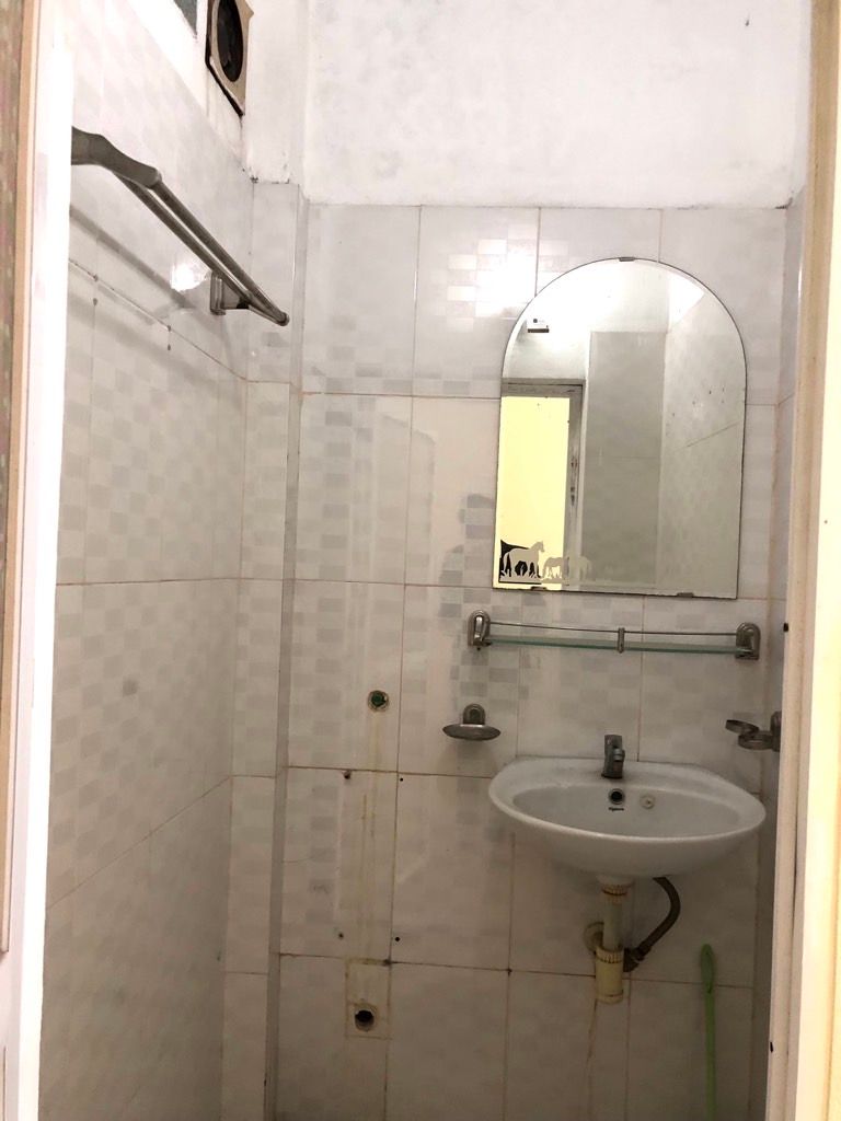 Bán nhà Hồng Mai - diện tích 23.7m2 4 tầng - Ô TÔ ĐỖ CÁCH NHÀ 40 M - giá 8,4 tỷ